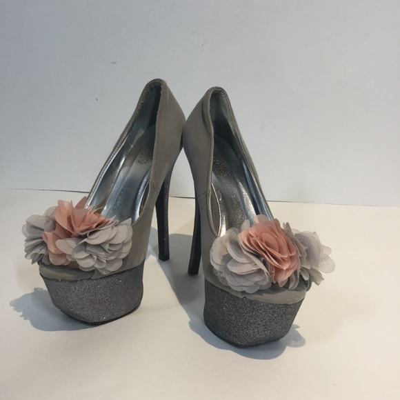 Charlotte Russe Grey-and Pink flowers , - Picture 6 of 12